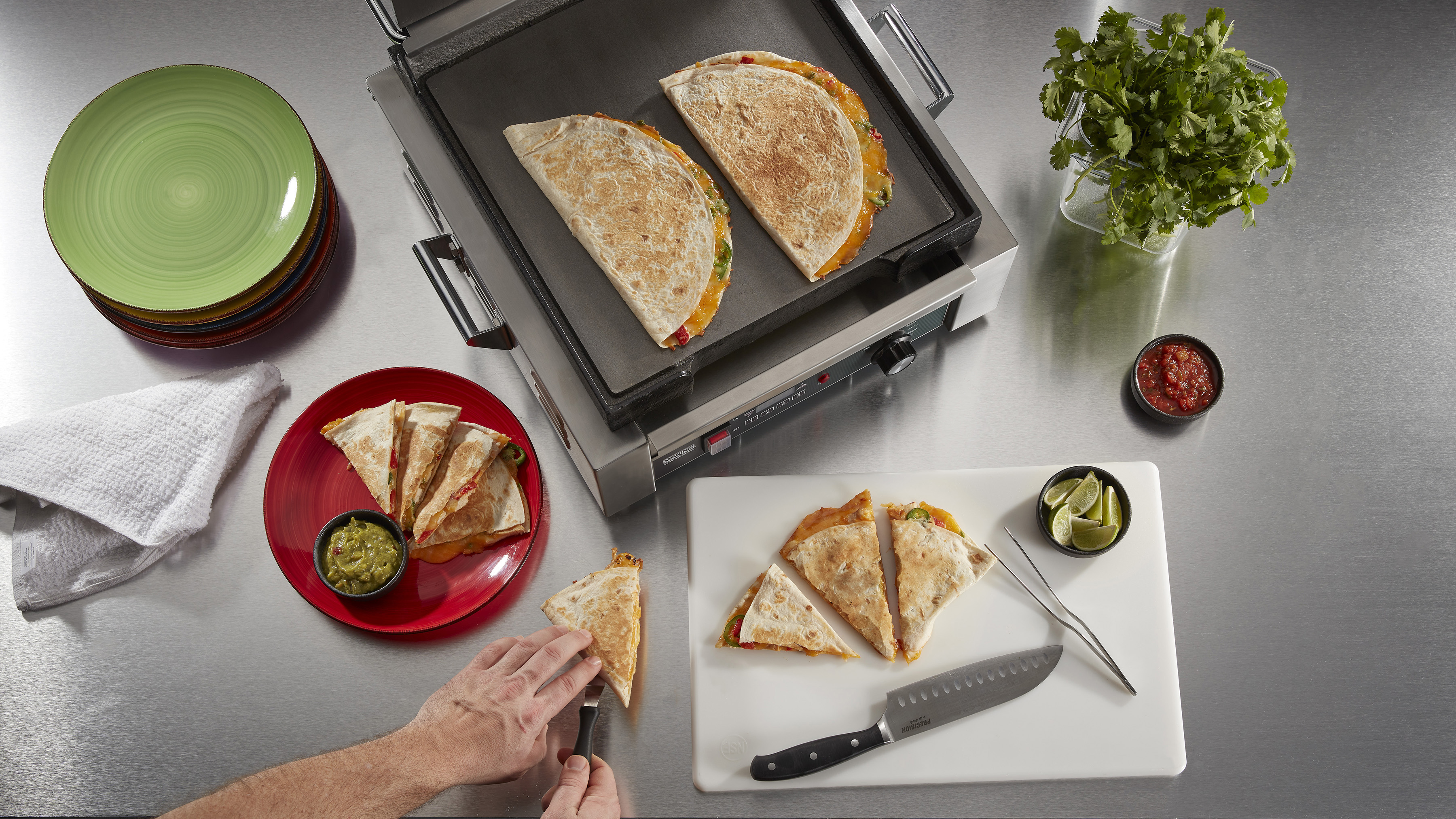 Flat Panini Grill with Programmable Timer, 14" x 14"